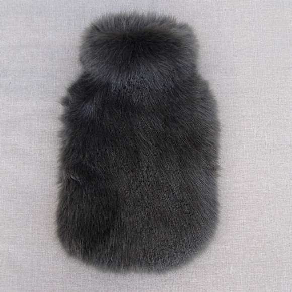 NEW Helen Moore Cozy Gray Faux Fur Fuzzy Hot Water Bottle Made in England - Picture 2 of 6
